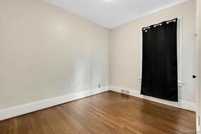 1413 Wayburn Street - Photo 6 of 12