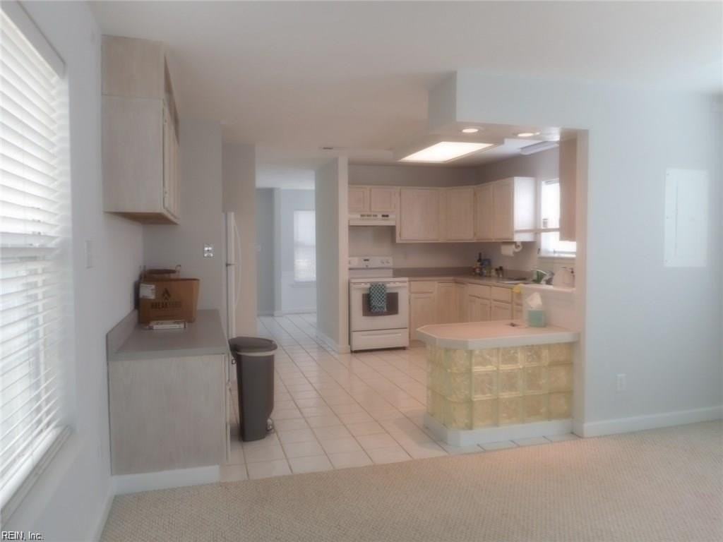 627 25th Street - Photo 5 of 10