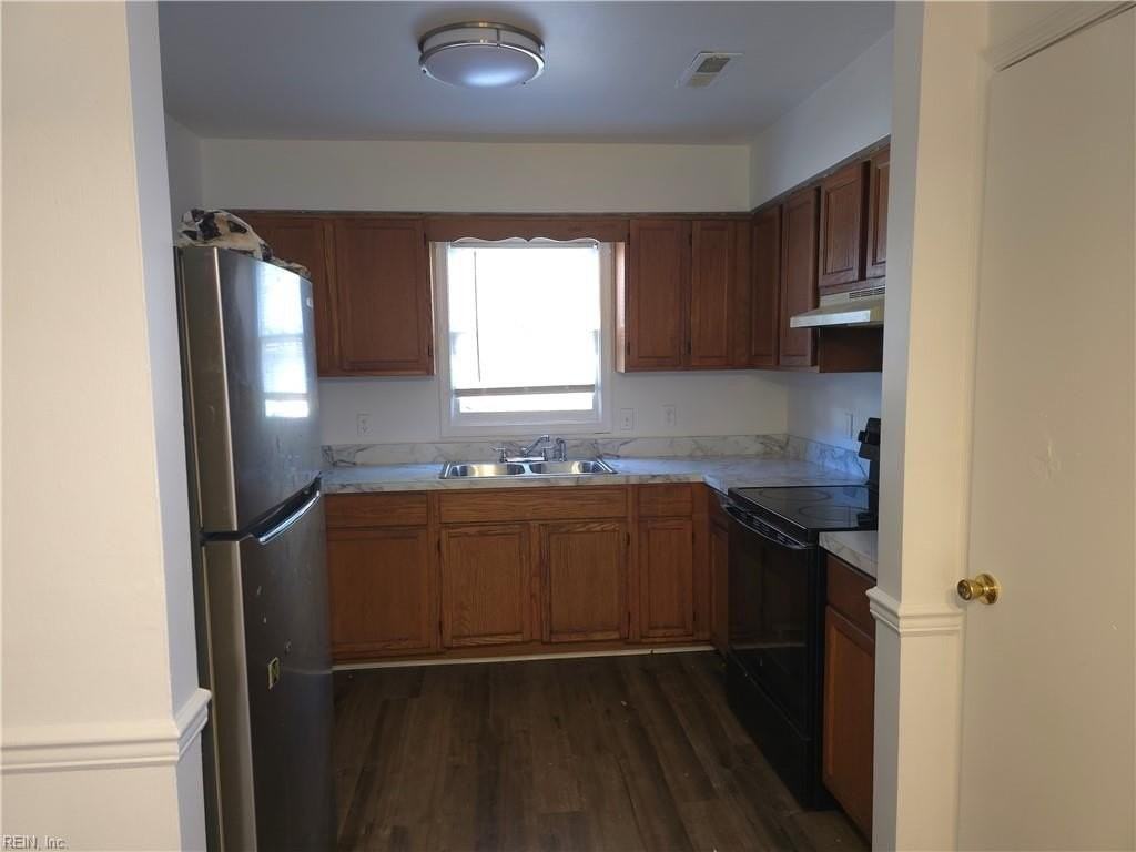 2915 Marne Avenue - Photo 2 of 10