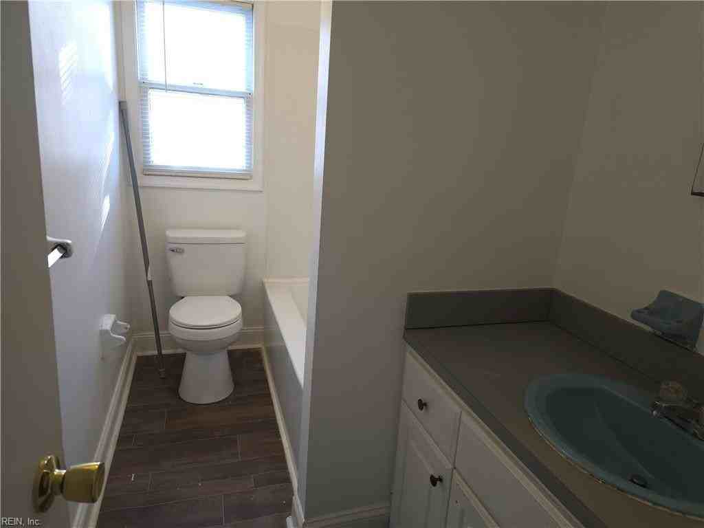 2915 Marne Avenue - Photo 6 of 10