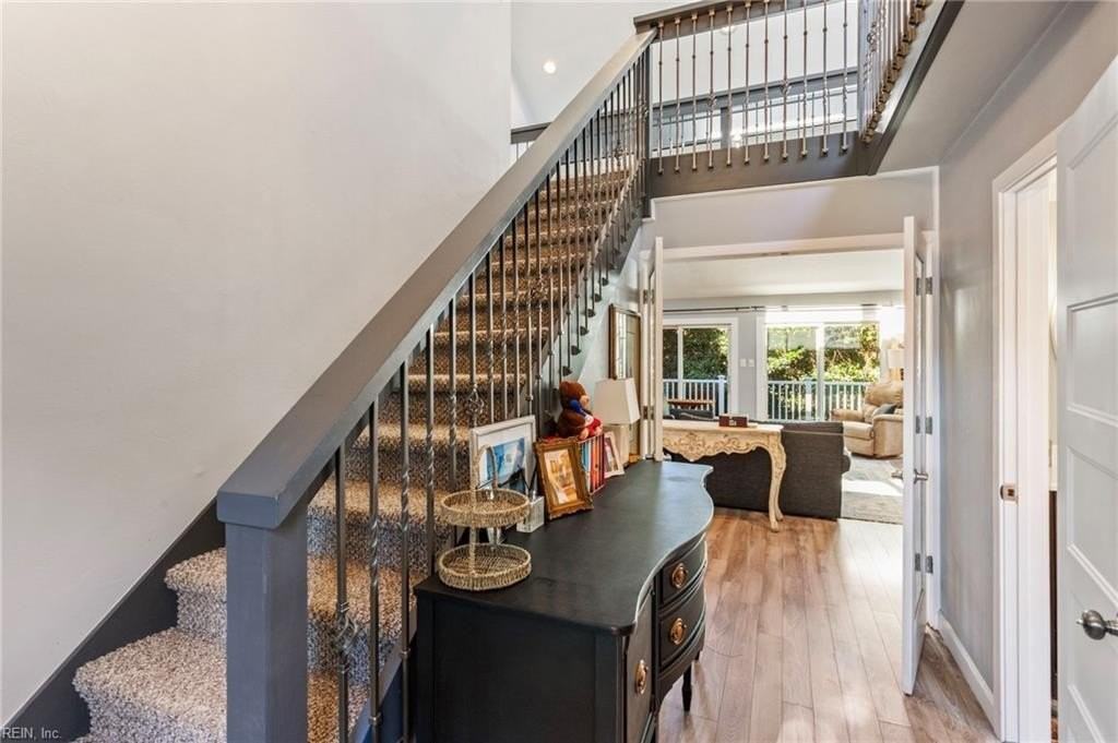 505 Torrey Court - Photo 4 of 39