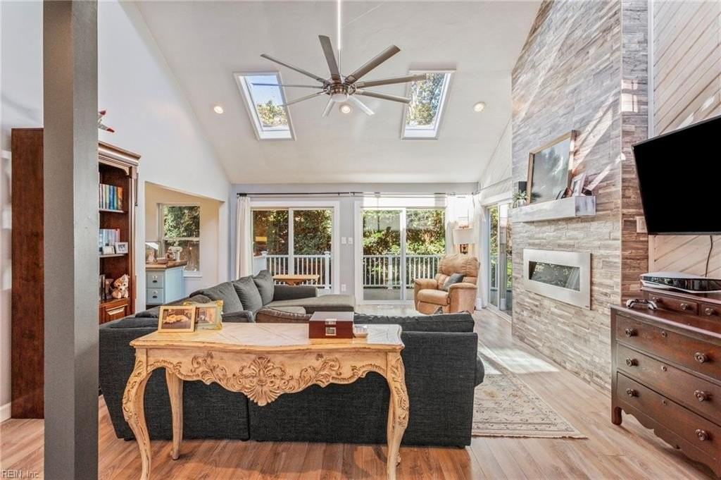 505 Torrey Court - Photo 6 of 39