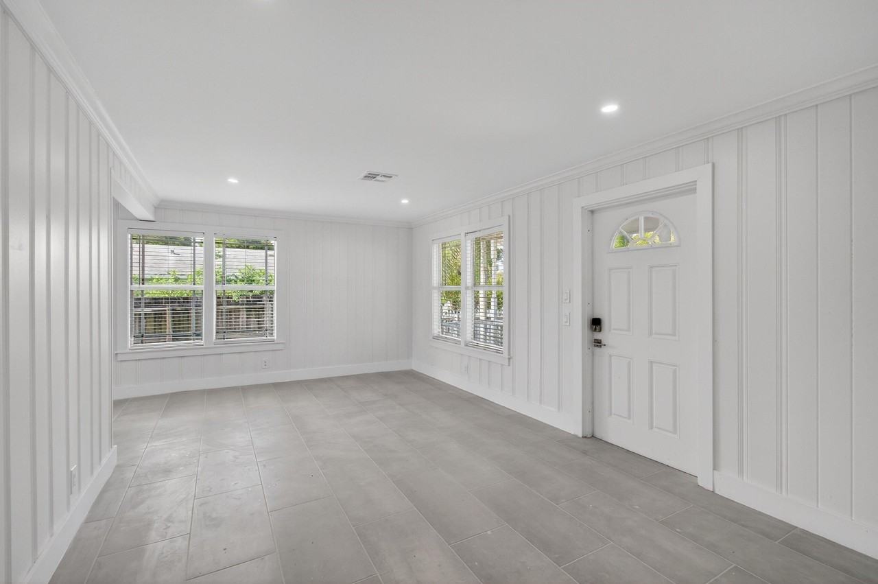 218 S C St - Photo 5 of 22