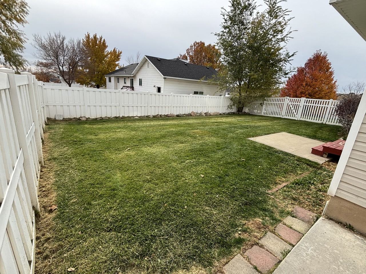 41 Green Drive - Photo 3 of 26