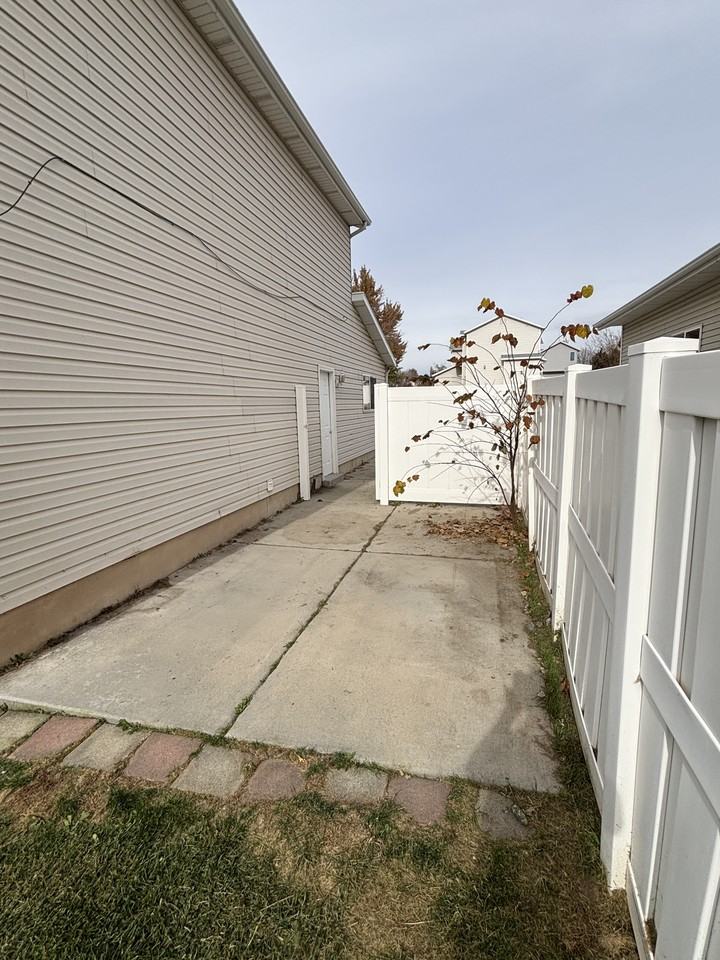 41 Green Drive - Photo 5 of 26