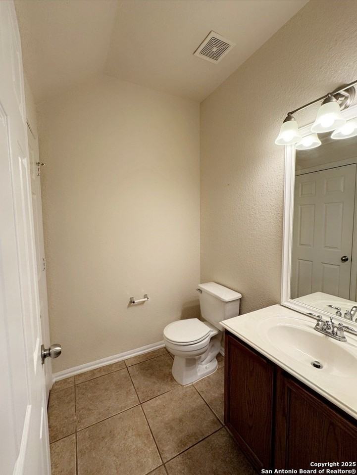 2509 Grayson Circle - Photo 6 of 13