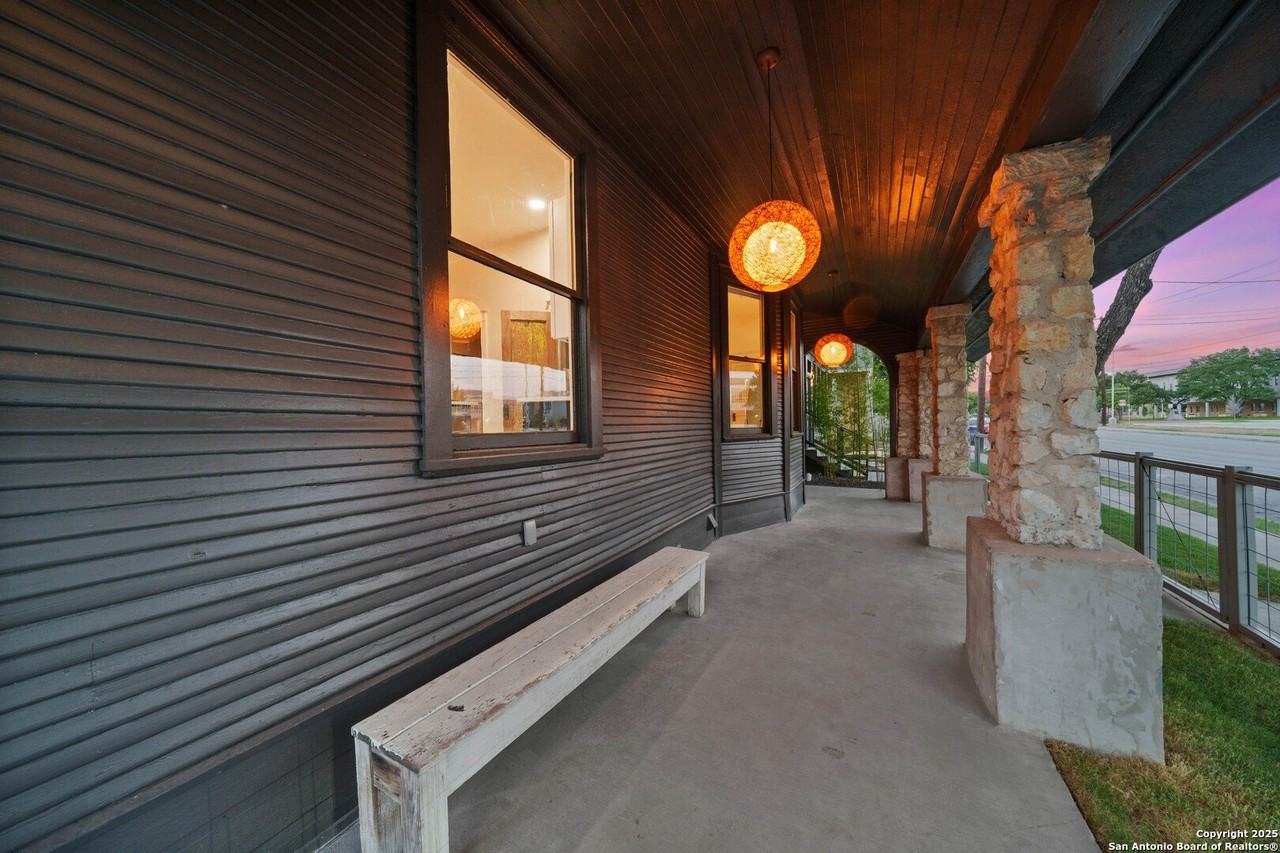 540 Adams Street - Photo 2 of 19