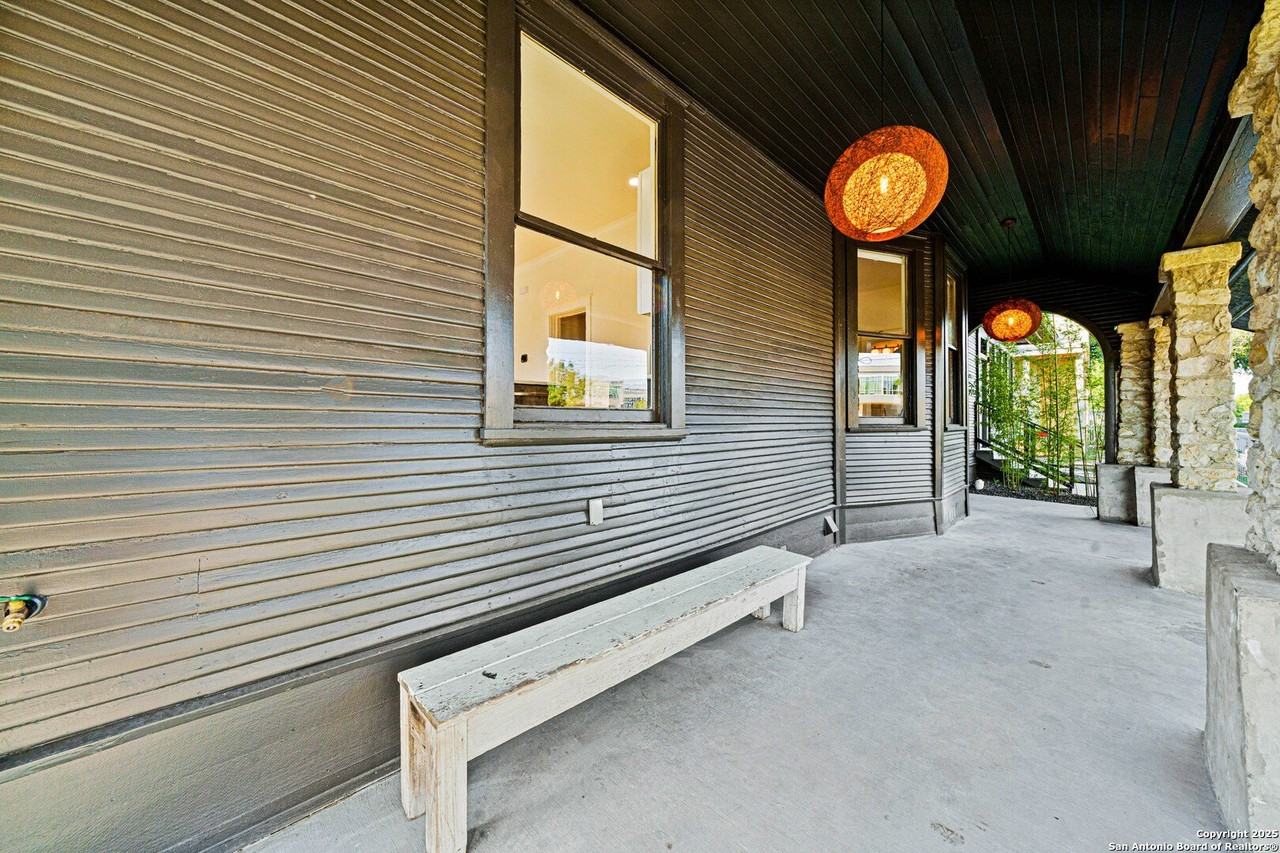 540 Adams Street - Photo 7 of 19