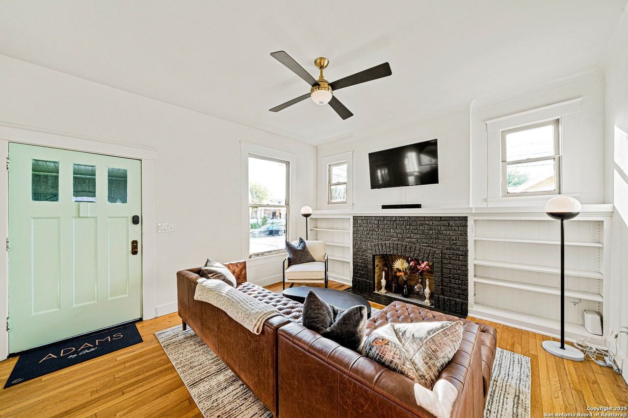 540 Adams St - Photo 6 of 17