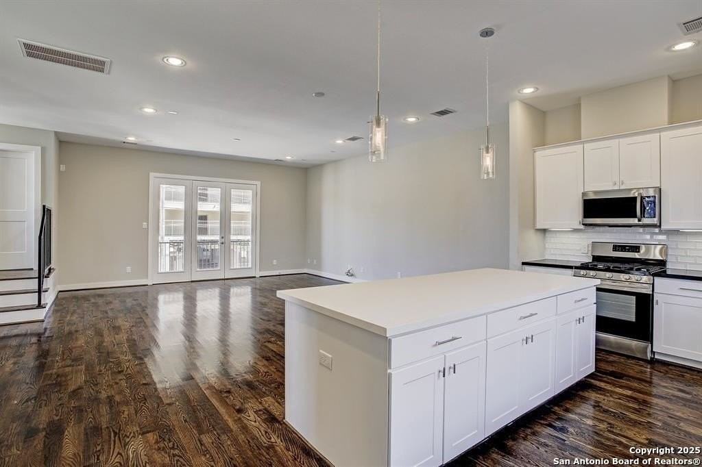 2502 Hadley Street - Photo 7 of 23