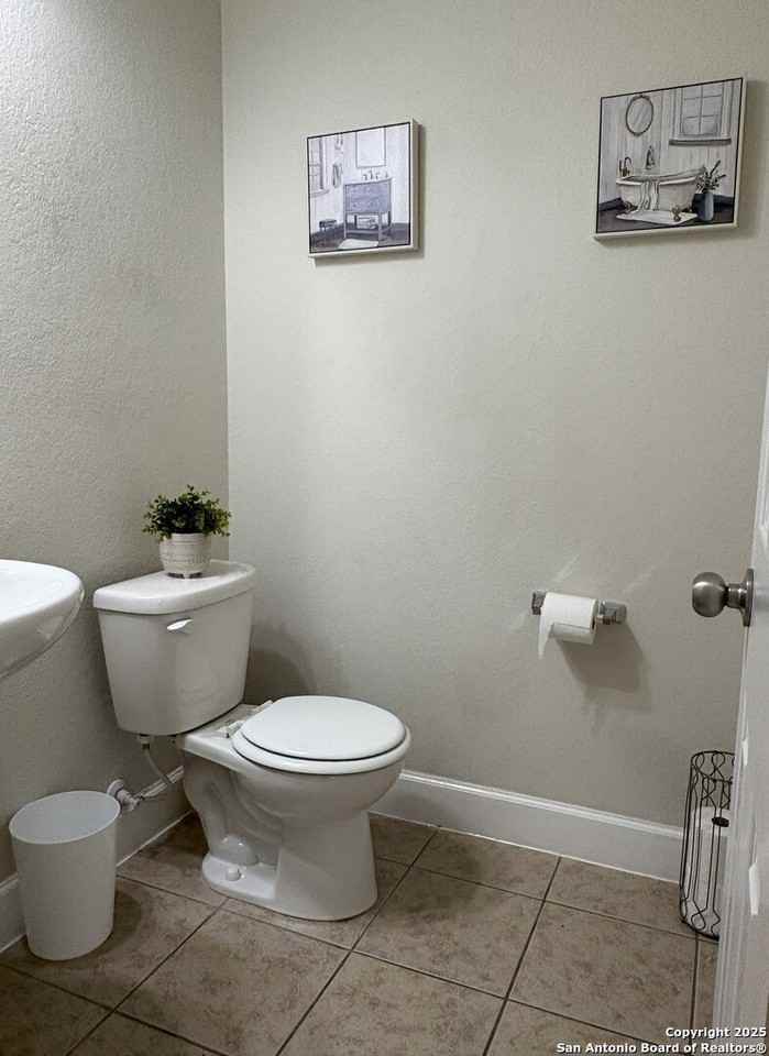 1422 Kedros - Photo 3 of 13