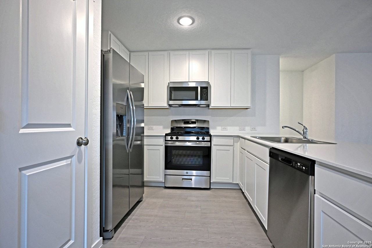 350 Kayden Court - Photo 4 of 24