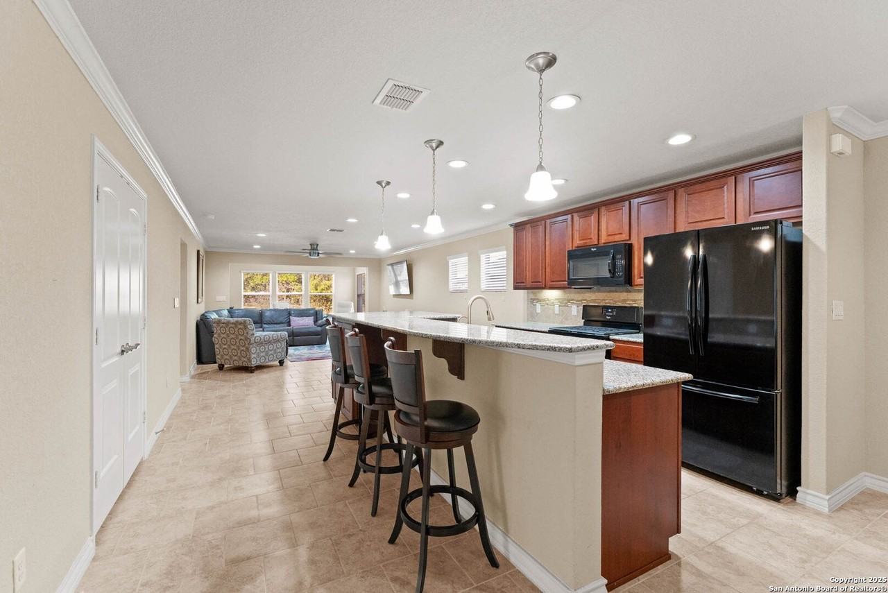 13047 Cache Creek - Photo 2 of 36