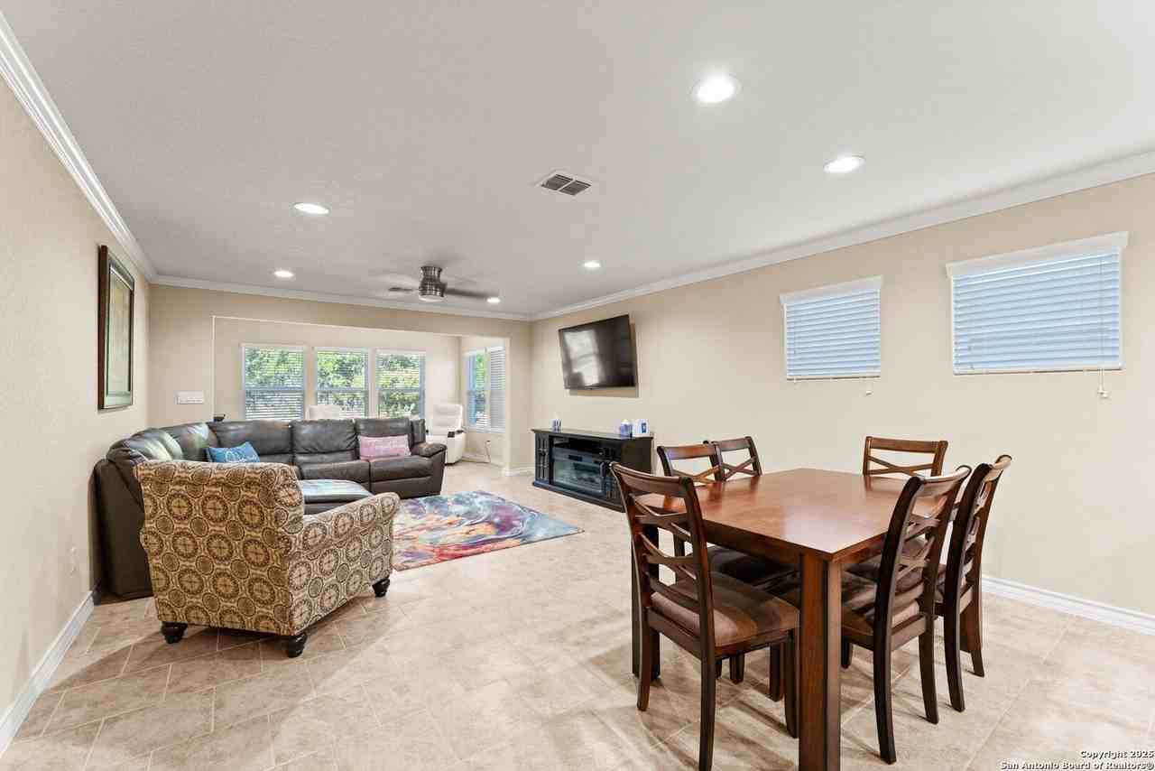 13047 Cache Creek - Photo 4 of 36