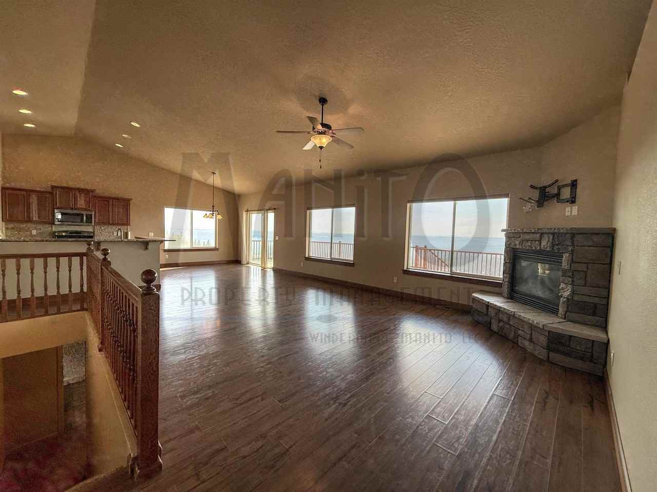 8607 North Upper Mayes Lane - Photo 2 of 39