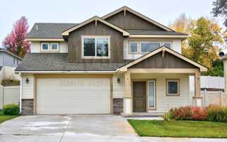 featured image of 1017 W High Peak Dr