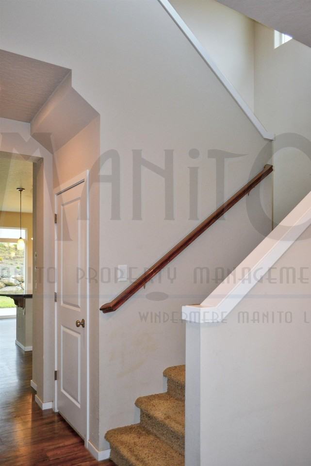 1017 W High Peak Dr - Photo 5 of 19