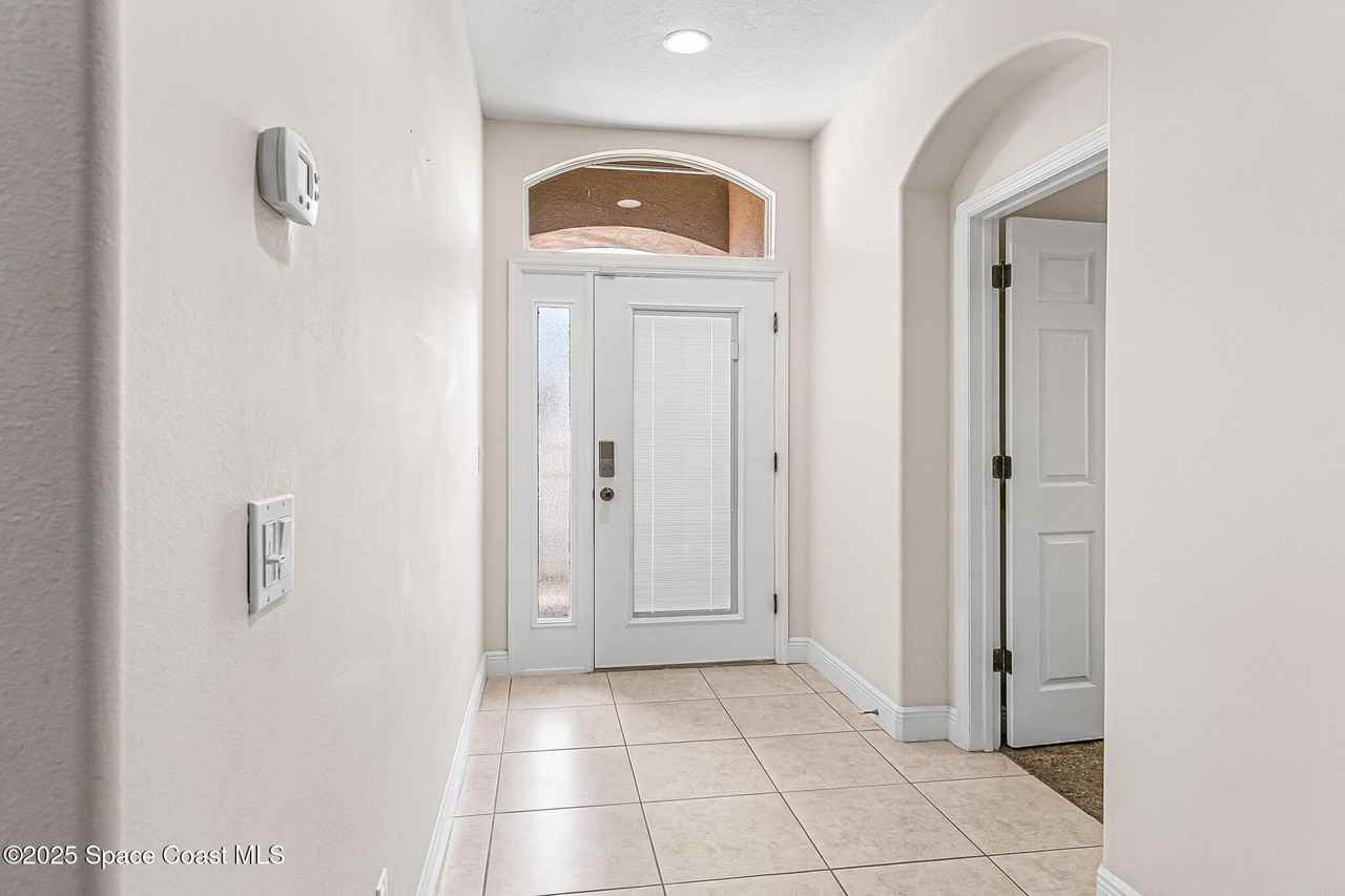 44 Sorrento Court - Photo 6 of 33