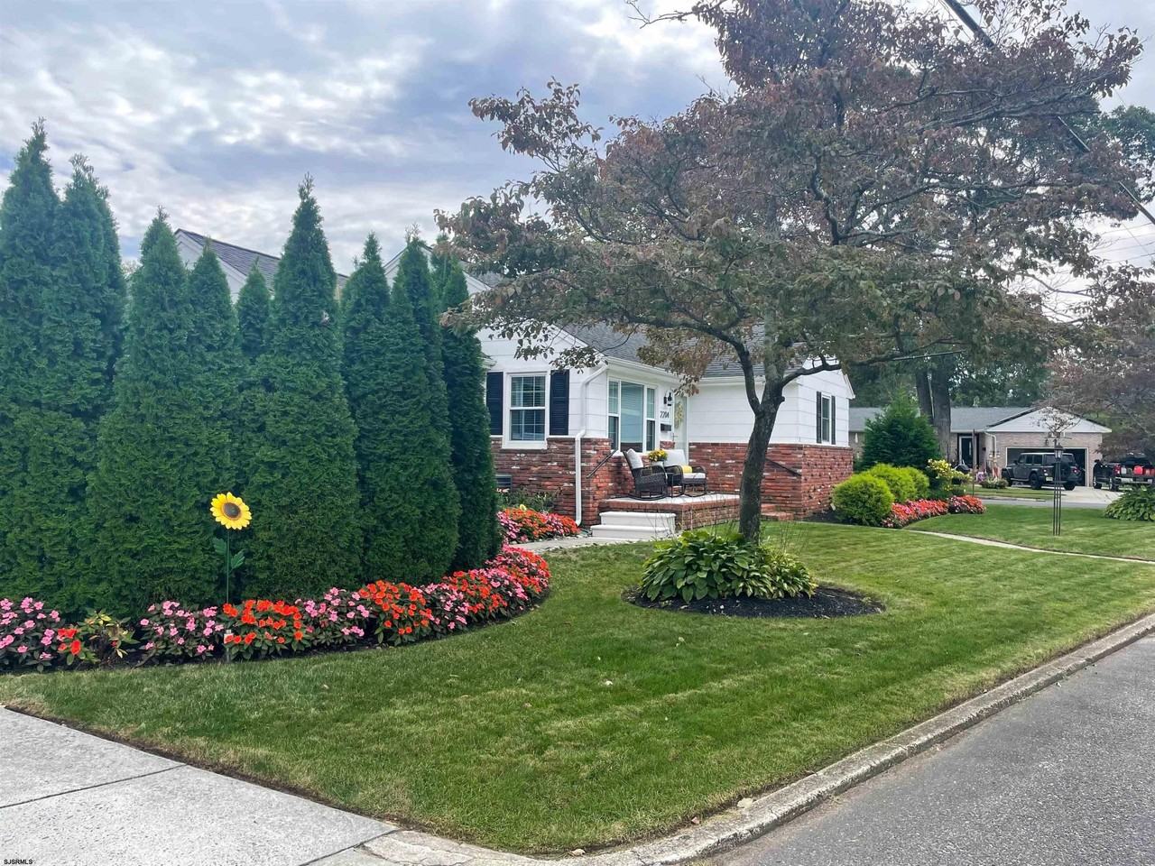 2204 Wabash Avenue - Photo 3 of 9