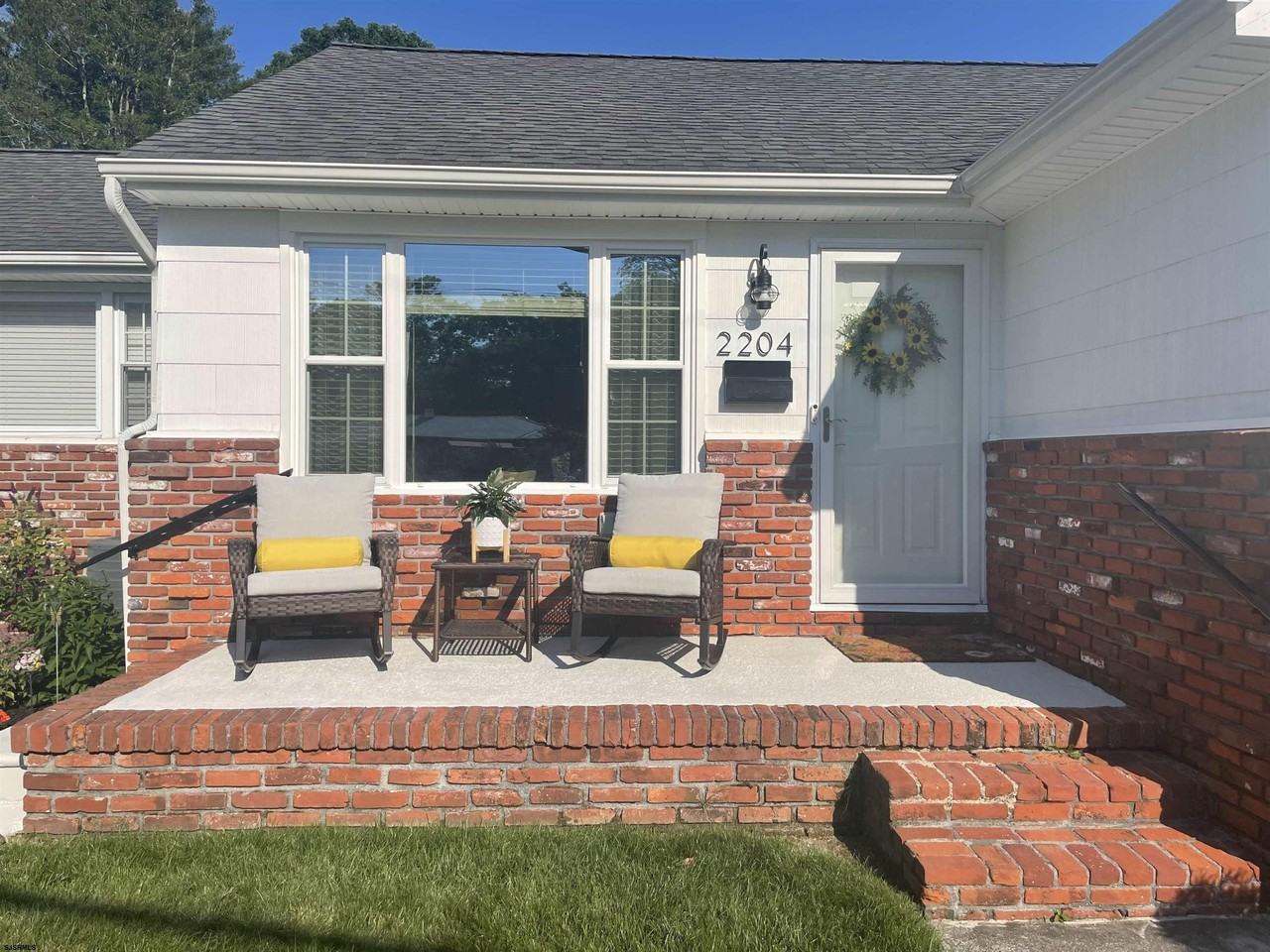 2204 Wabash Avenue - Photo 5 of 9