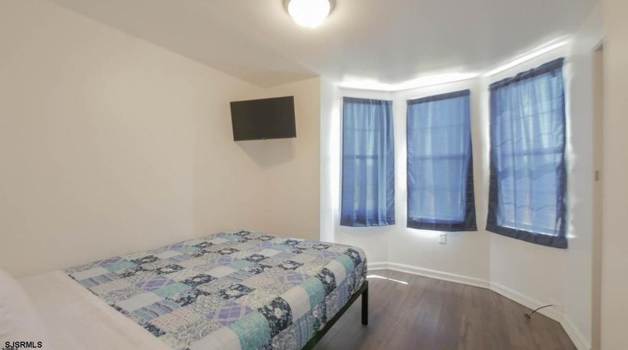 222 New Jersey Avenue - Photo 6 of 8