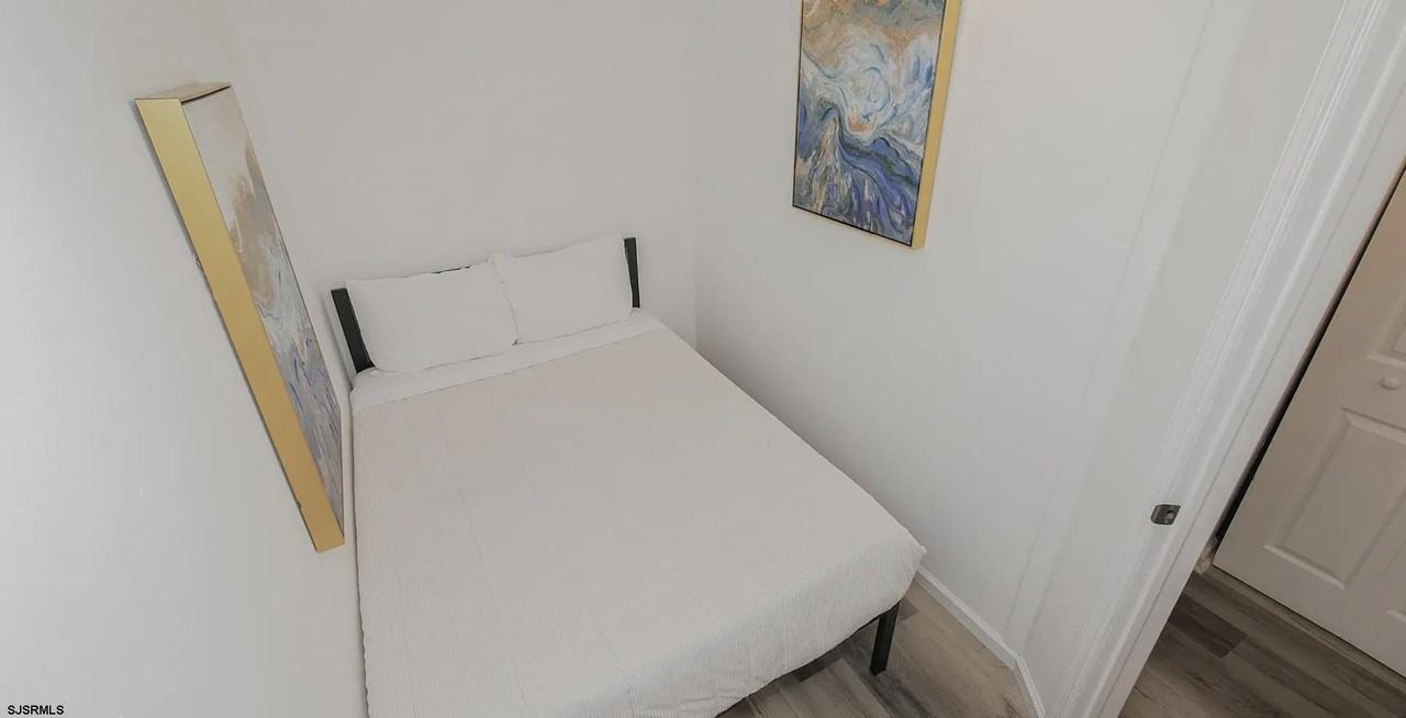 222 New Jersey Avenue - Photo 7 of 8