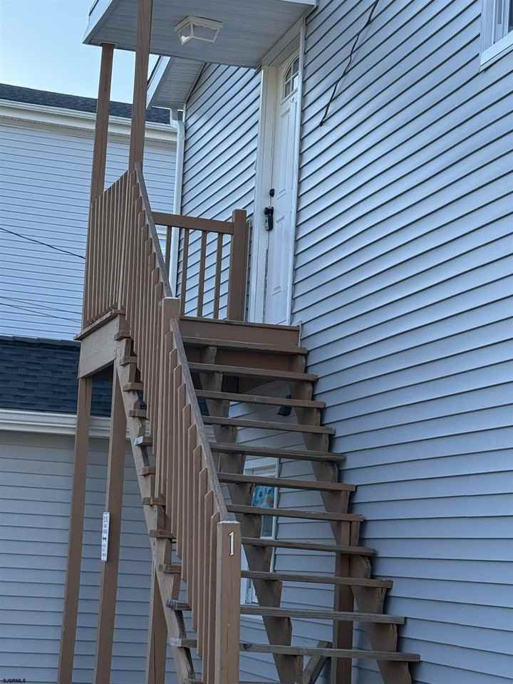 228 Philadelphia Ave - Photo 2 of 18