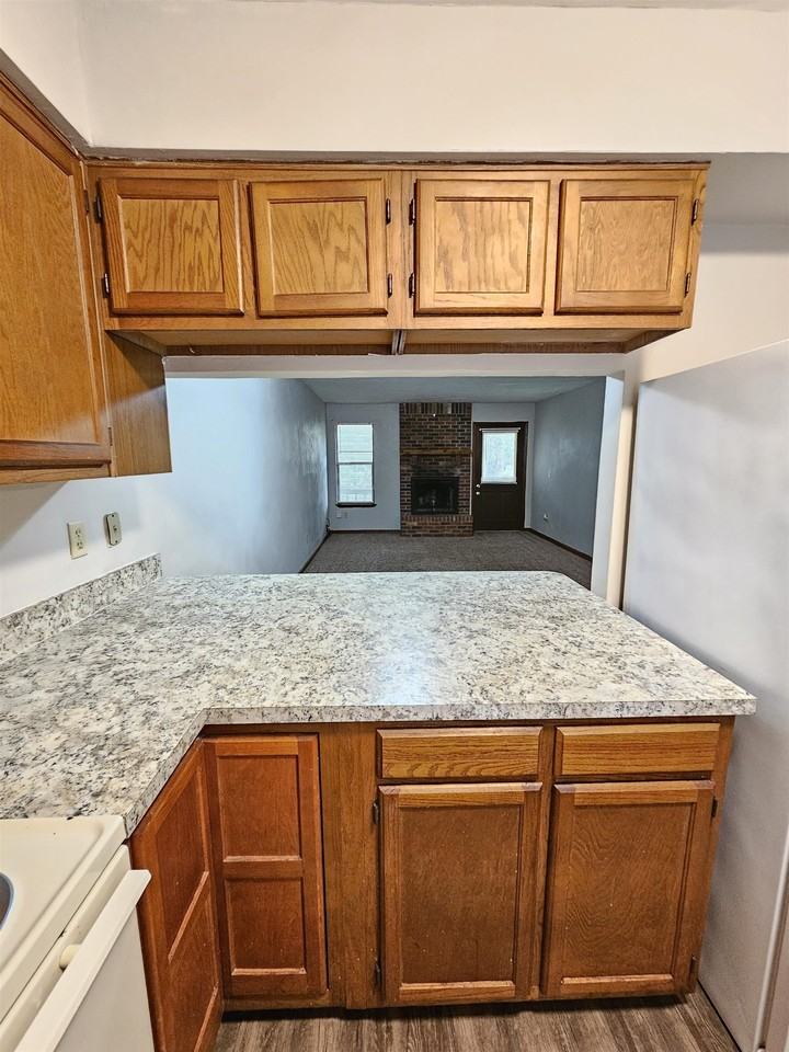 2917 Woodrich Drive #D - Photo 7 of 34