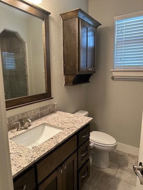 2202 Ne Steinbeck Dr - Photo 6 of 23