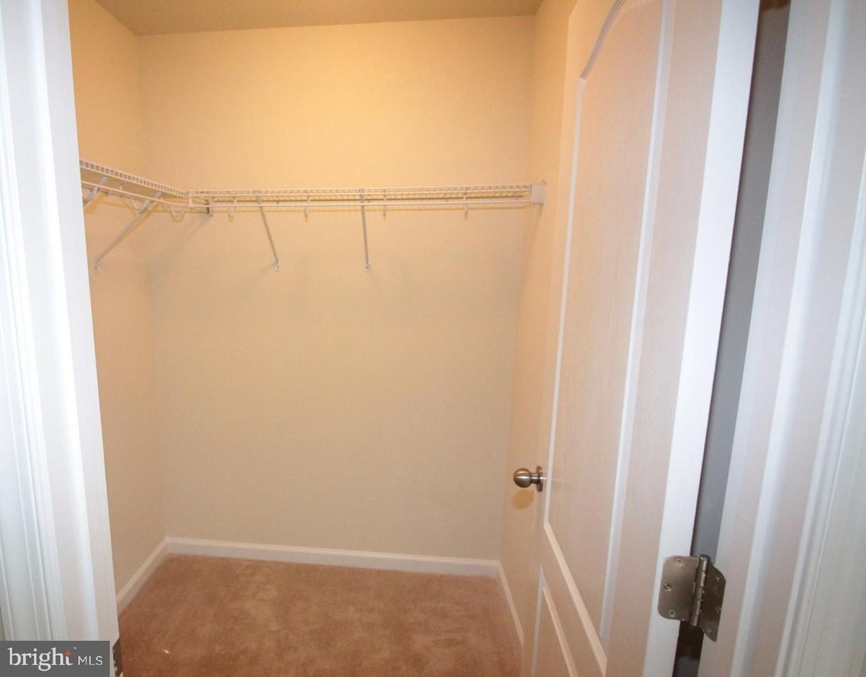 7478 Tanyard Knoll Lane - Photo 5 of 35