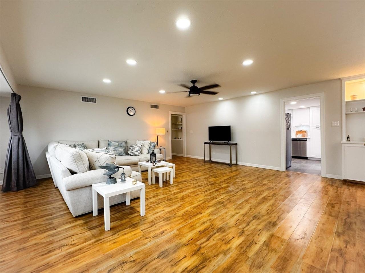 637 South Ripple Creek Drive - Photo 5 of 21