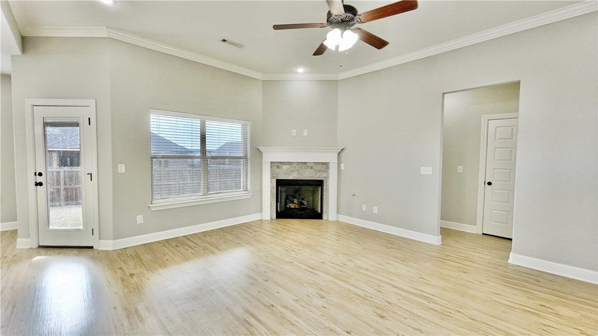 610 Captain Hopkins Street - Photo 4 of 30