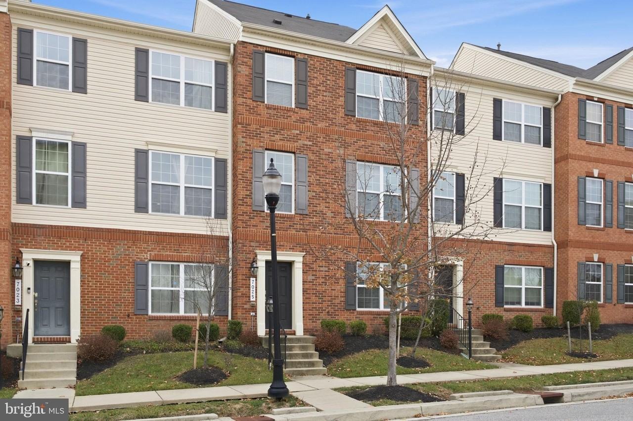 7025 Southmoor Street - Photo 2 of 35