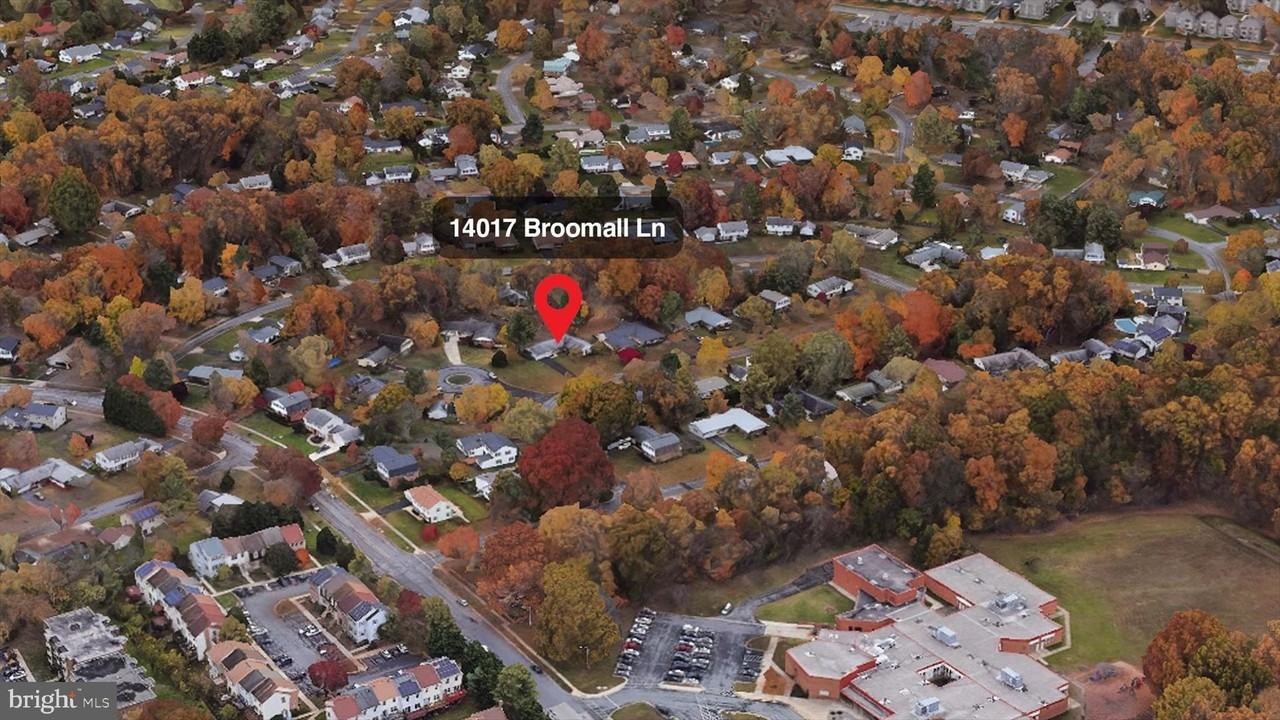 14017 Broomall Lane - Photo 2 of 41