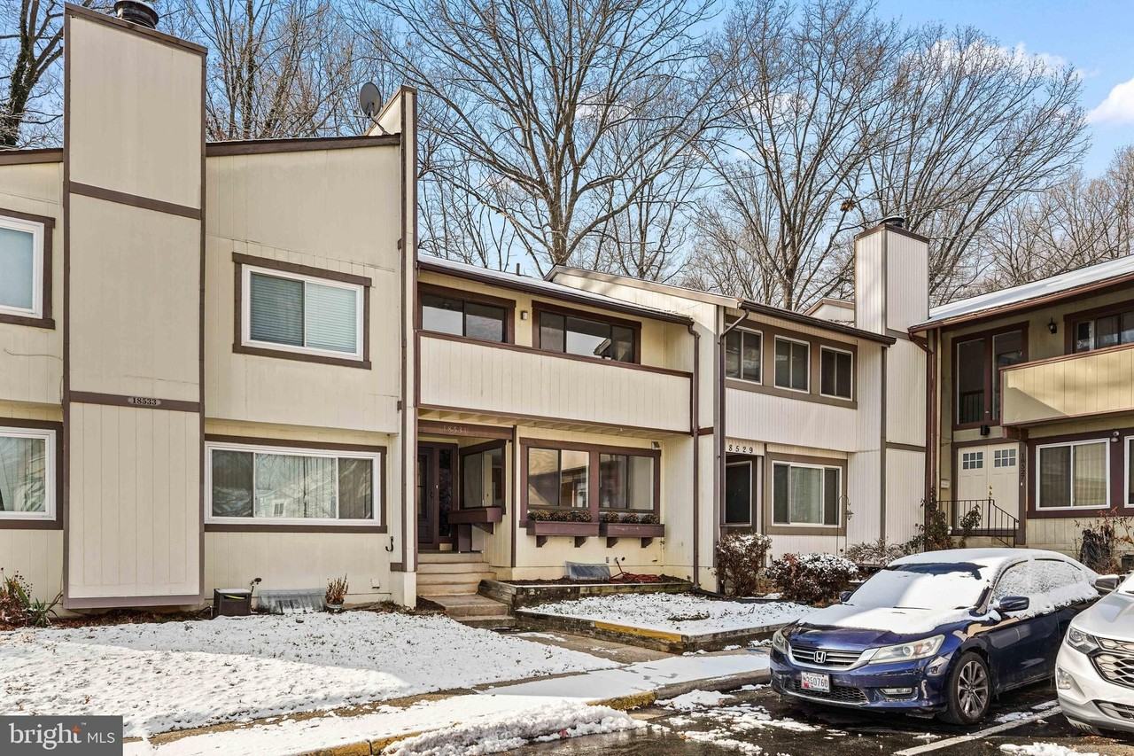 18531 Split Rock Lane - Photo 3 of 44