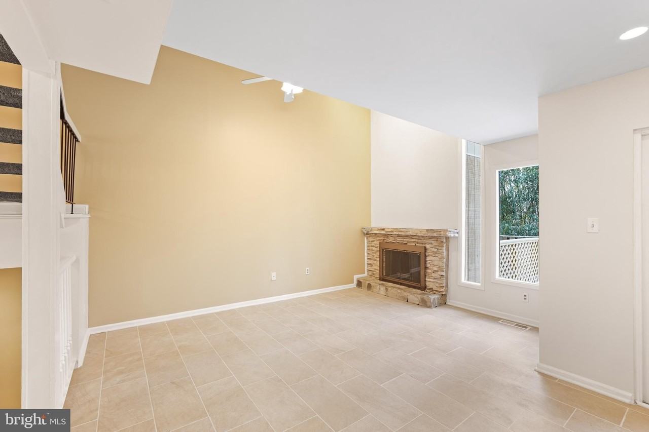 18531 Split Rock Lane - Photo 6 of 44