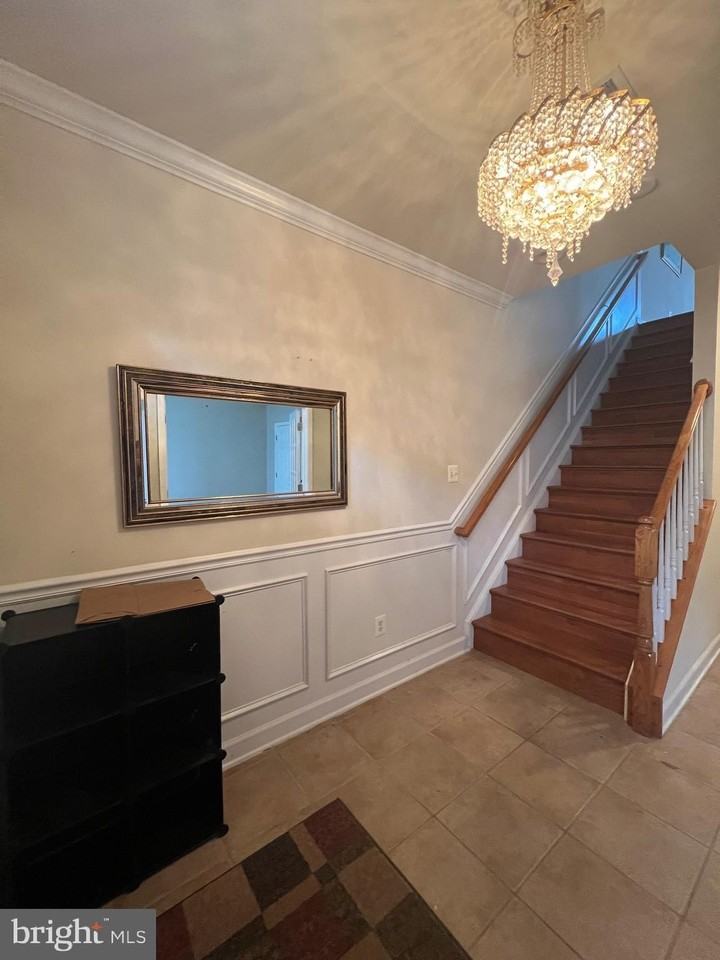 604 Ridgemont Ave - Photo 5 of 45