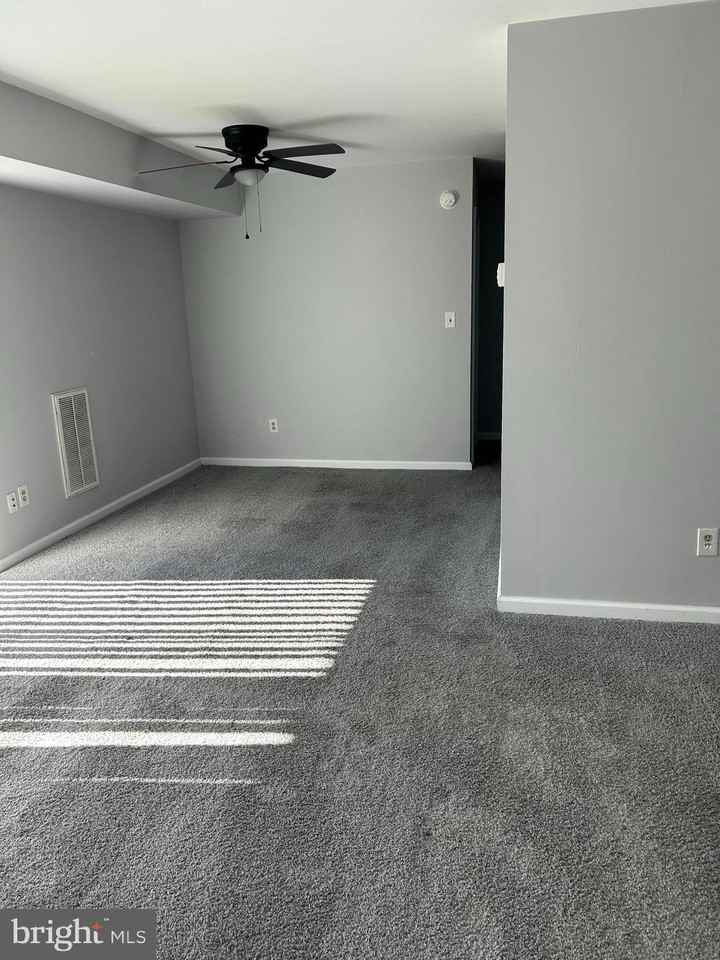 7617 Fontainebleau Dr Apt 2141 #2141 - Photo 3 of 10