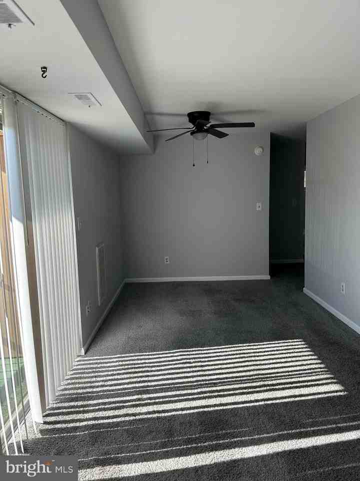 7617 Fontainebleau Dr Apt 2141 #2141 - Photo 6 of 10
