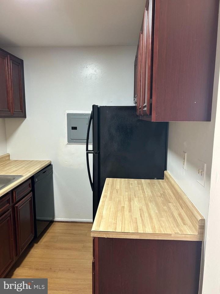 7617 Fontainebleau Dr Apt 2141 #2141 - Photo 7 of 10