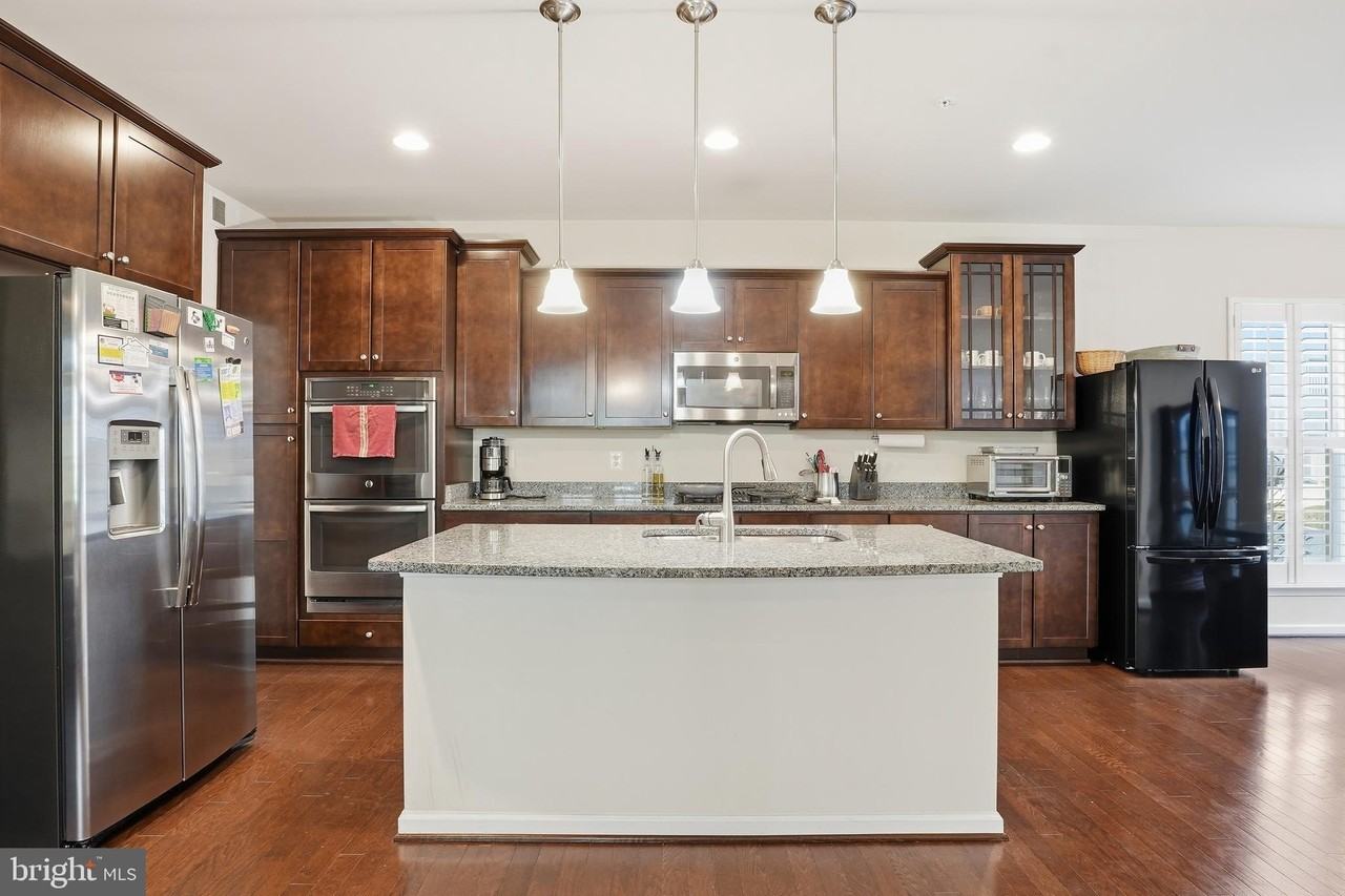 7207 Maisson Ridge Circle - Photo 4 of 38