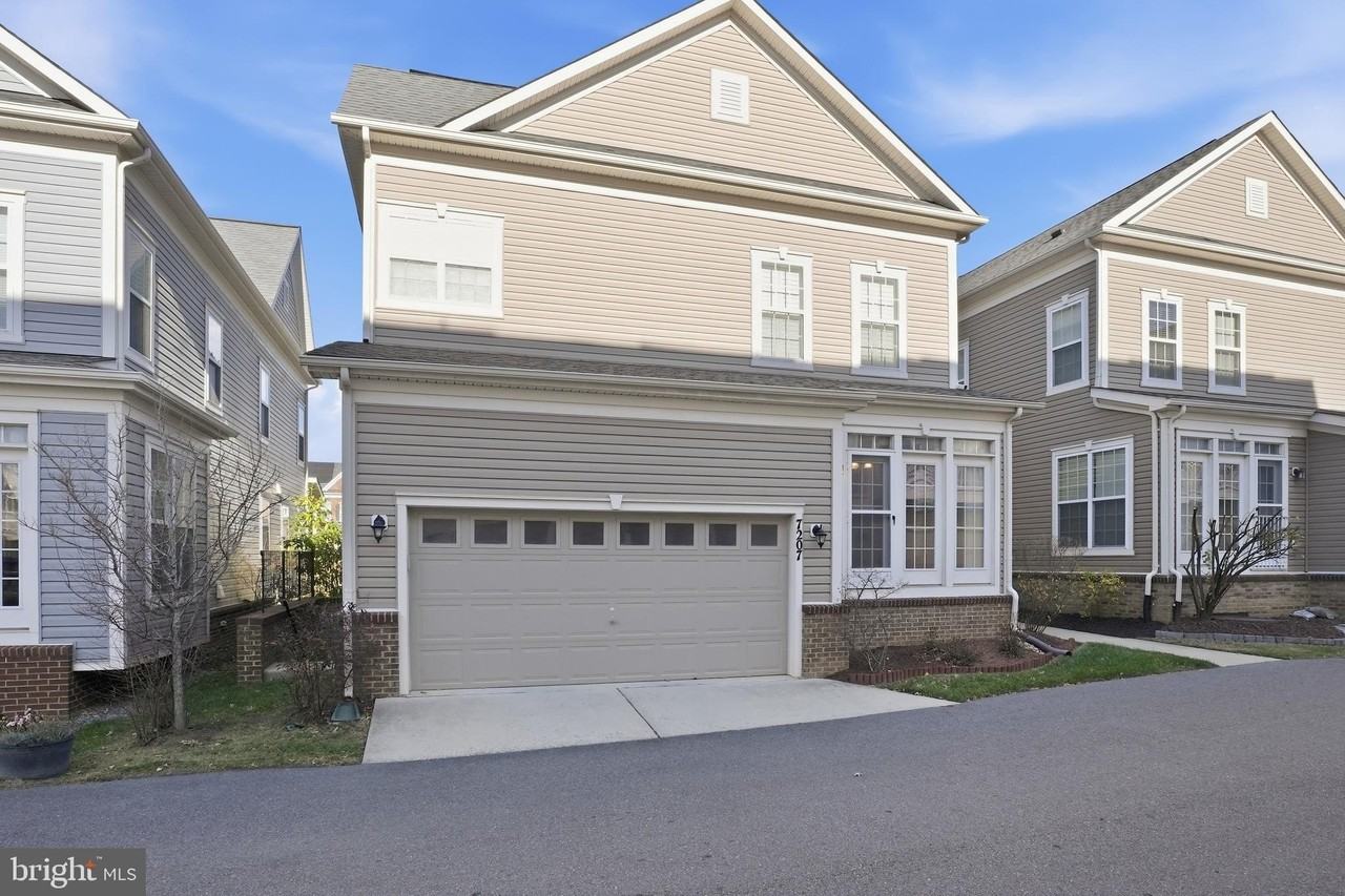 7207 Maisson Ridge Circle - Photo 6 of 38