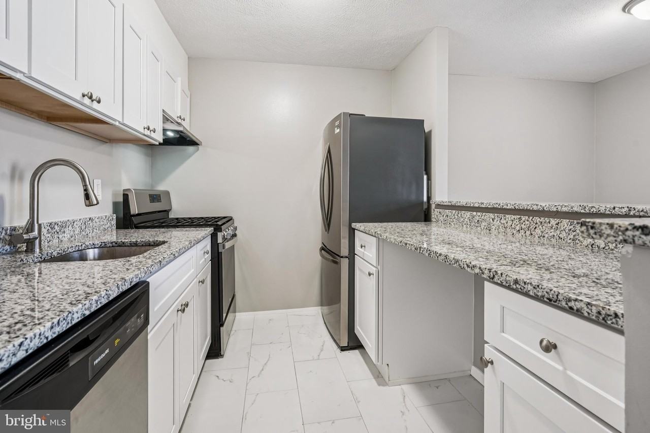 534 Wilson Bridge Drive #C1 - Photo 6 of 16