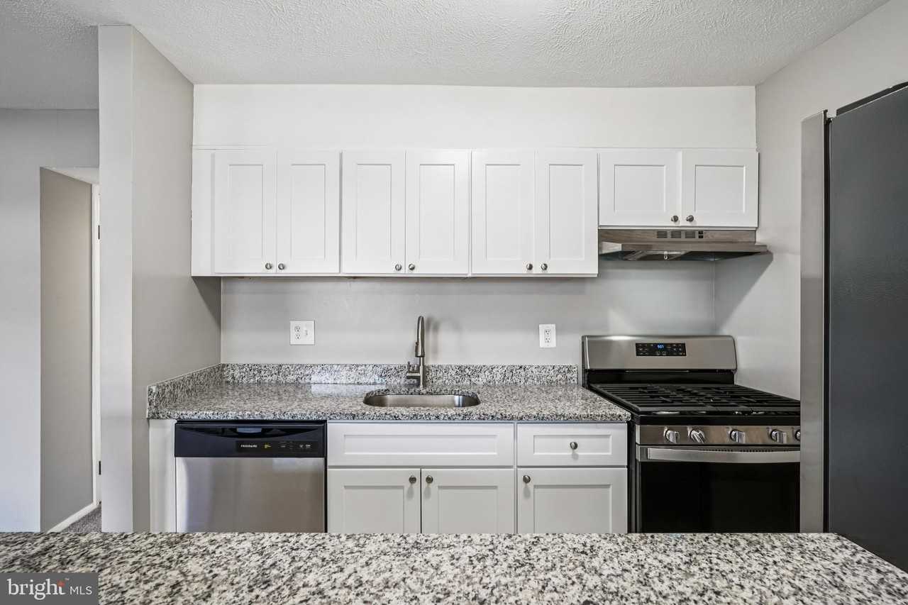 534 Wilson Bridge Drive #C1 - Photo 7 of 16