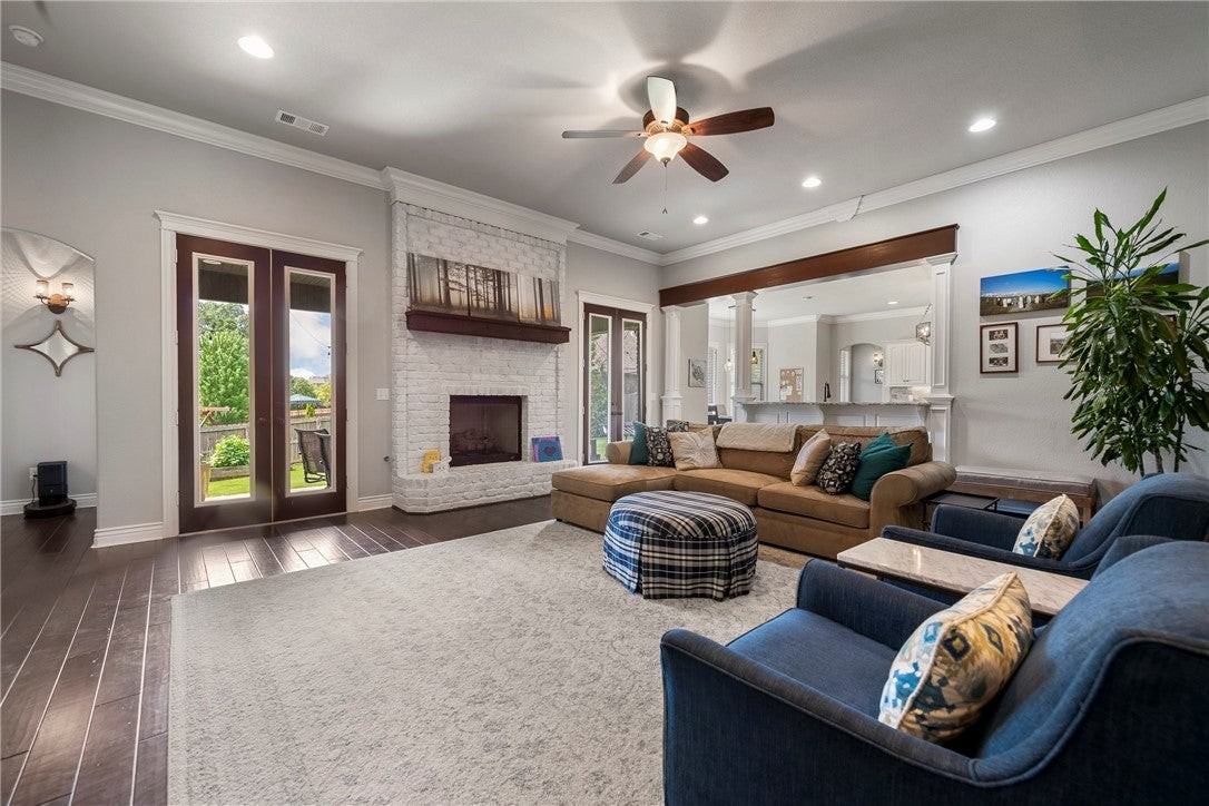 4502 Northeast Birchgrove Place - Photo 2 of 30