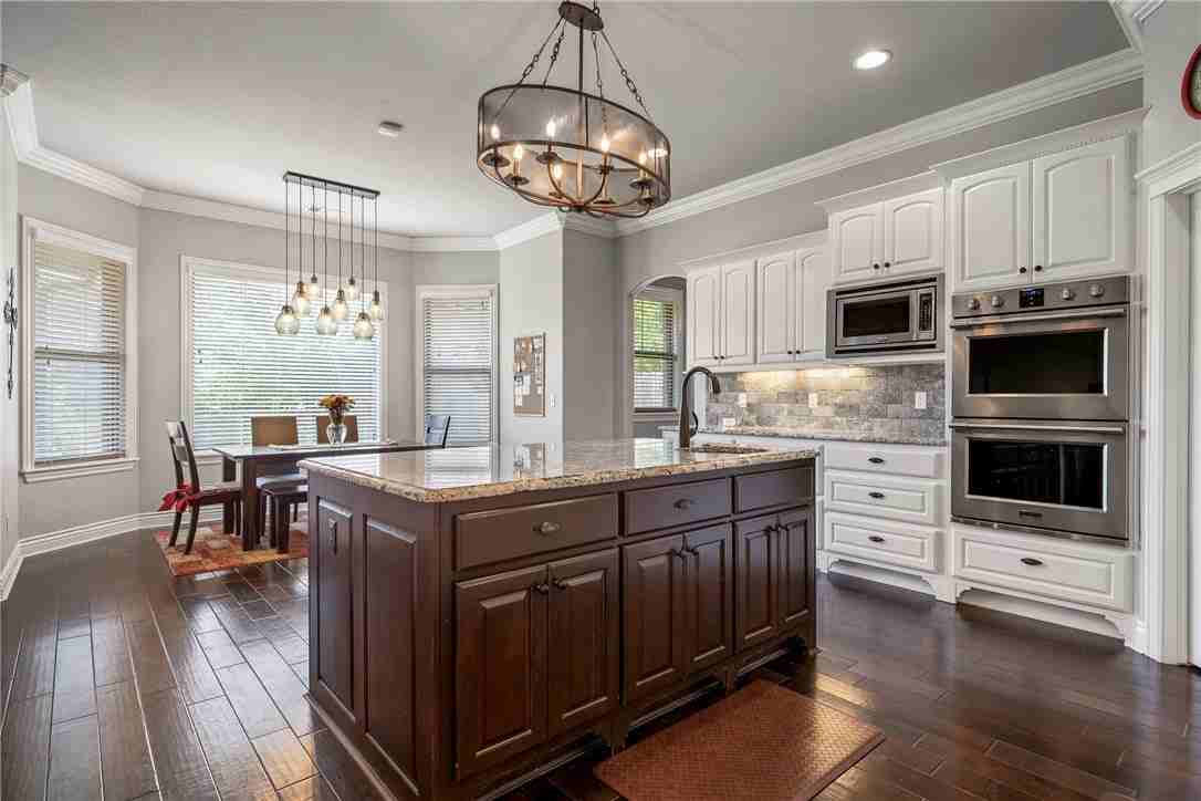 4502 Northeast Birchgrove Place - Photo 6 of 30