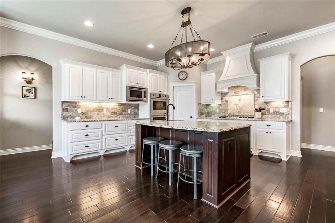 4502 Northeast Birchgrove Place - Photo 7 of 30