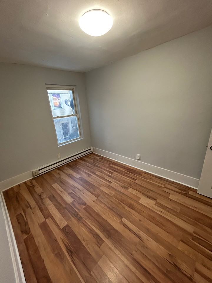 2728 West Oakdale Street #1 - Photo 6 of 12