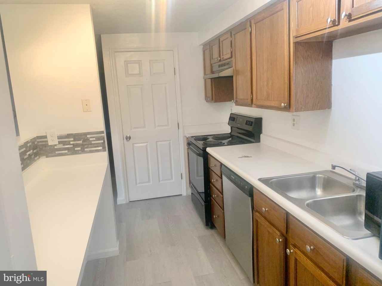 5 Cranbury Court - Photo 7 of 19