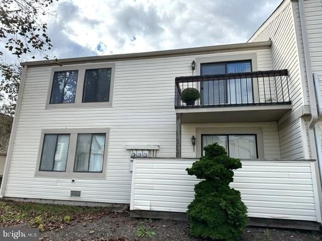 e12 Avon Drive West - Photo 3 of 25